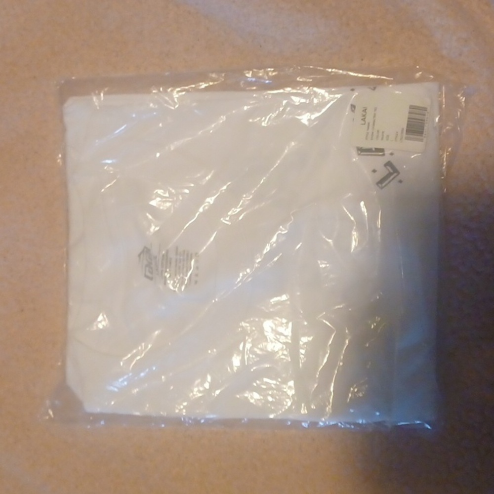 Lakai size large white tee